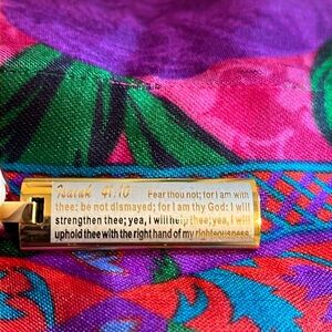 Isaiah 41:10 bible verse pendant set in gold tone